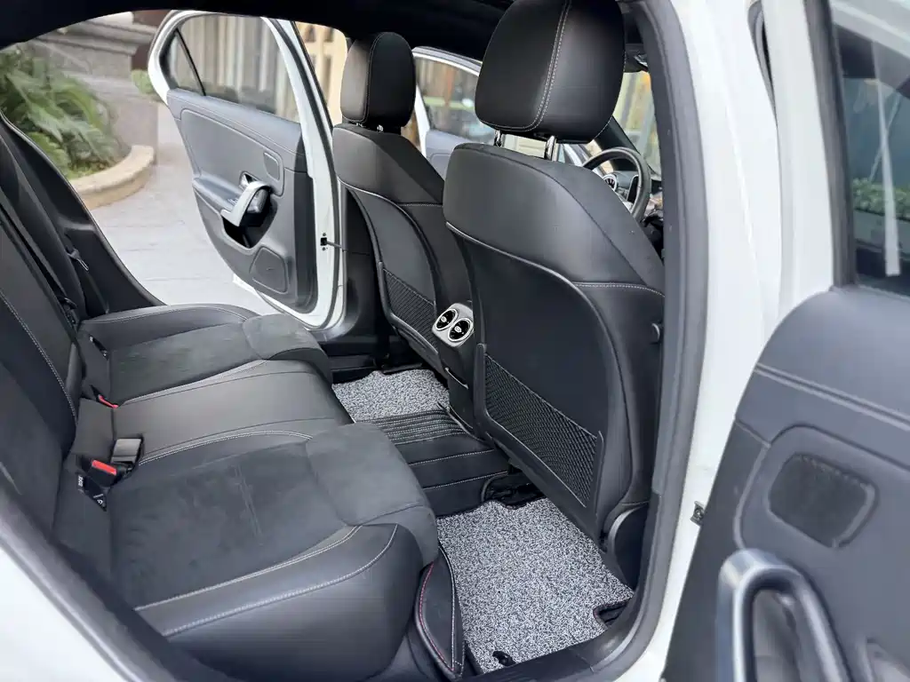 Mercedes-Benz A-Class 2020 — фото 5