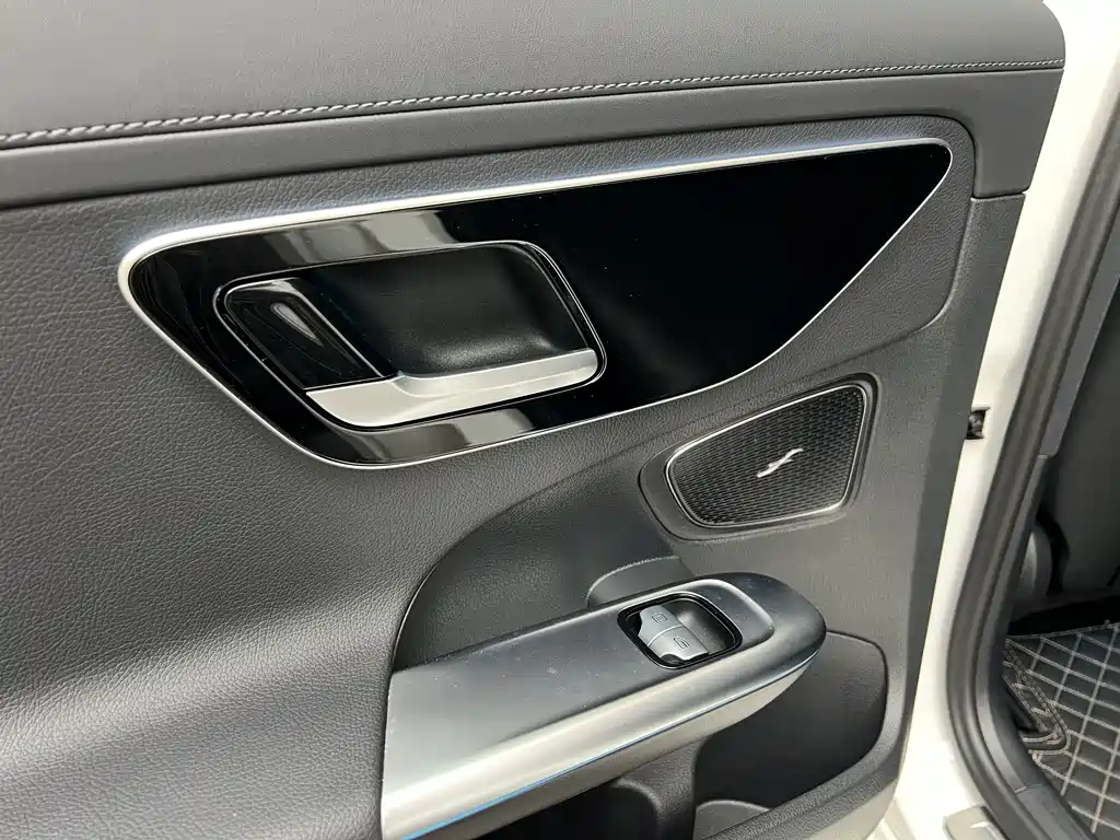 Mercedes-Benz C-Class 2021 — фото 19