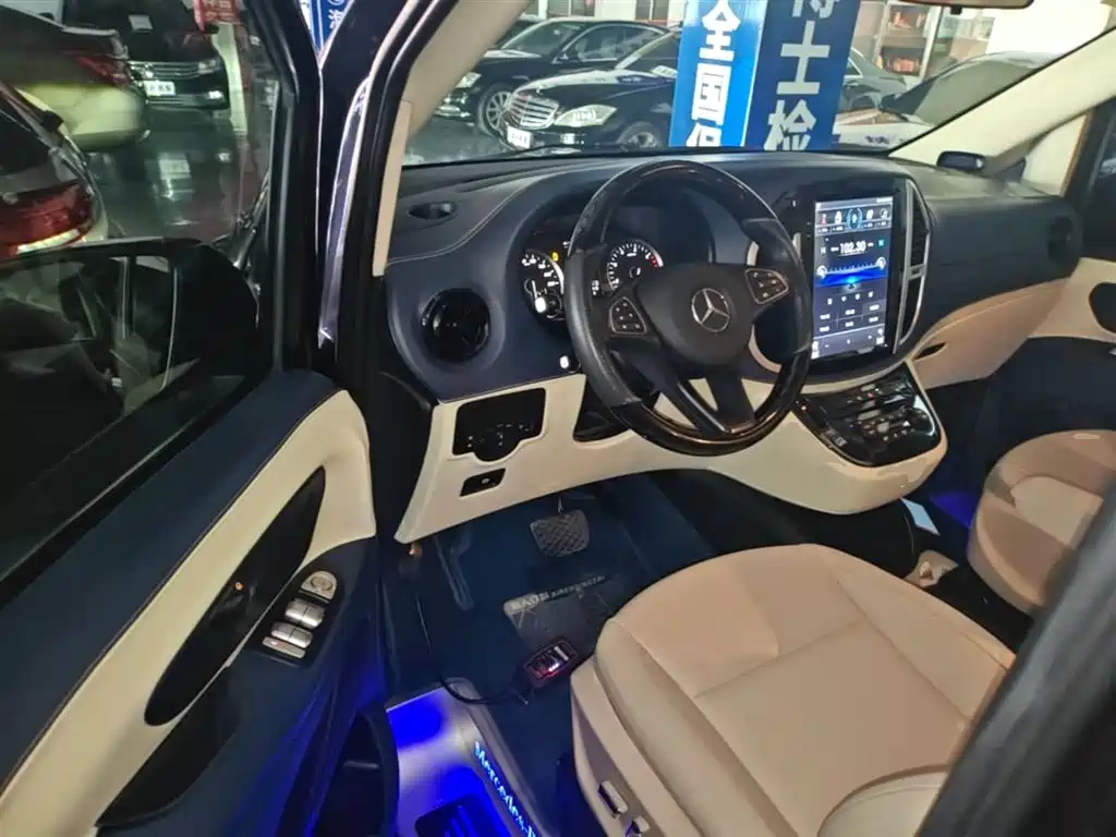 Mercedes-Benz Vito 2021 — фото 16