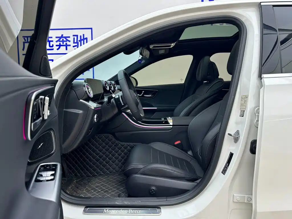 Mercedes-Benz C-Class 2022 — фото 18