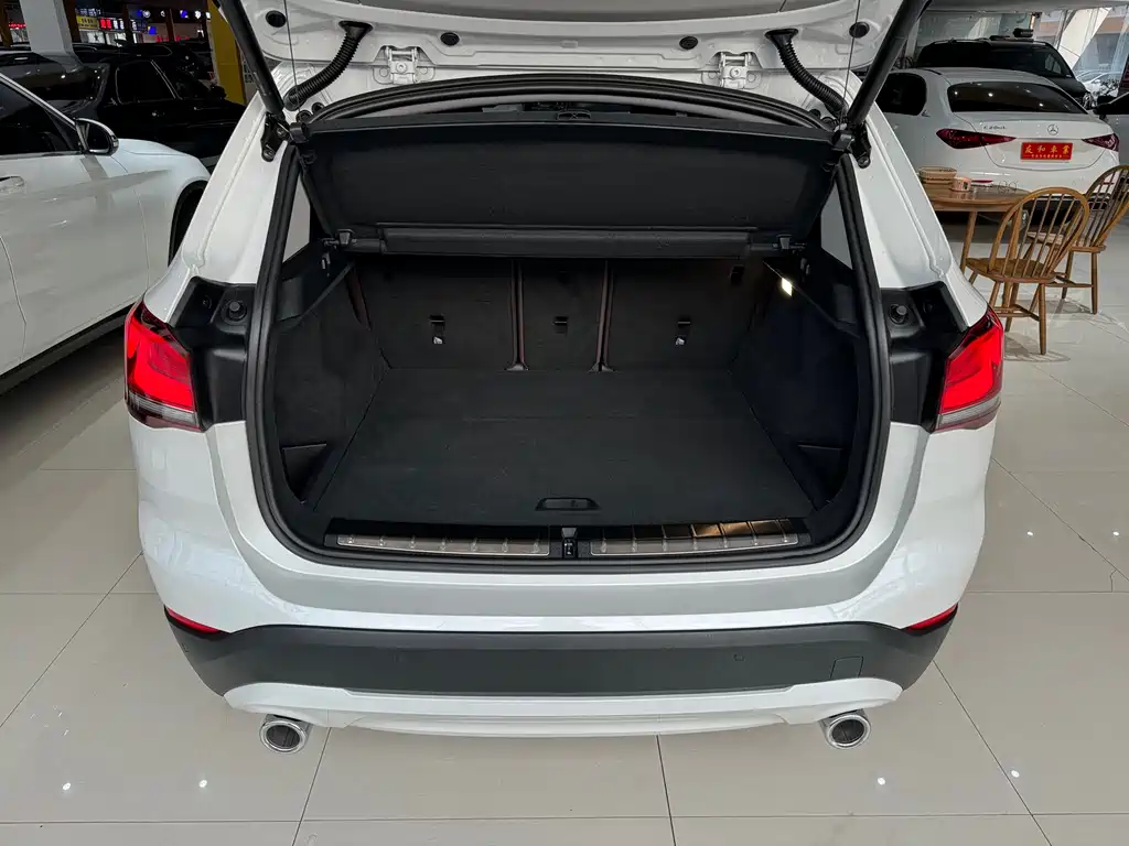 BMW X1 2022 — фото 15