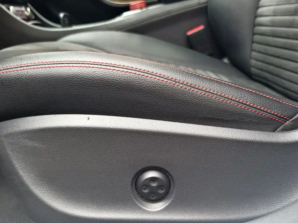 Mercedes-Benz CLA 2016 — фото 11