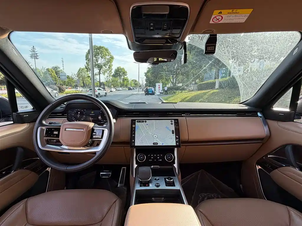 Land Rover Range Rover 2023 — фото 11