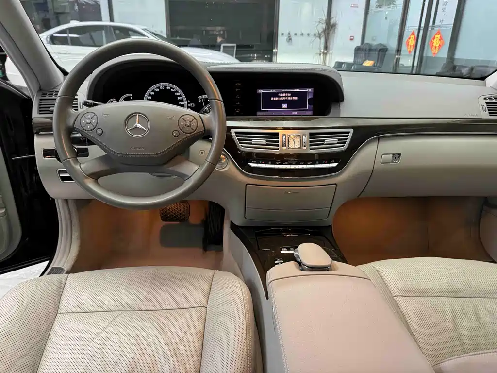 Mercedes-Benz S-Class 2011 — фото 13