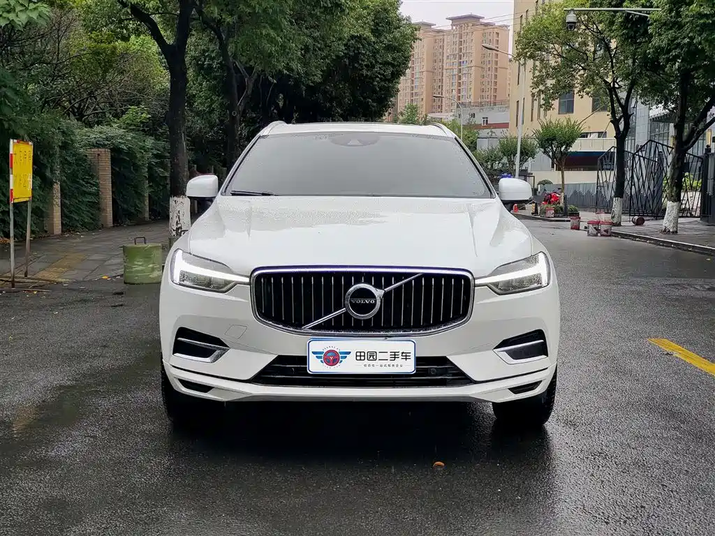 Volvo XC60 2021 — фото 2