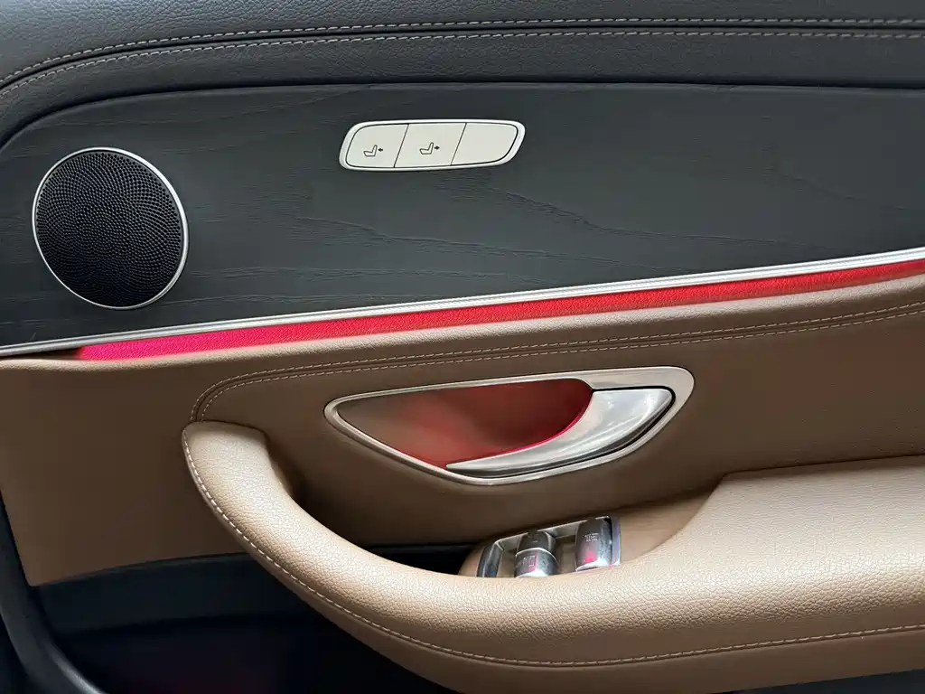 Mercedes-Benz E-Class 2021 — фото 12