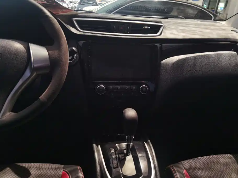 Nissan Qashqai 2016 — фото 13