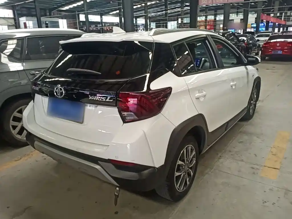 Toyota Yaris L 2020