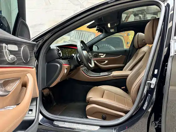 Mercedes-Benz E-Class 2021