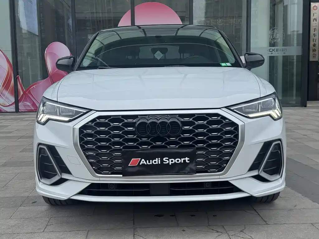 Audi Q3 Sportback 2021 — фото 2