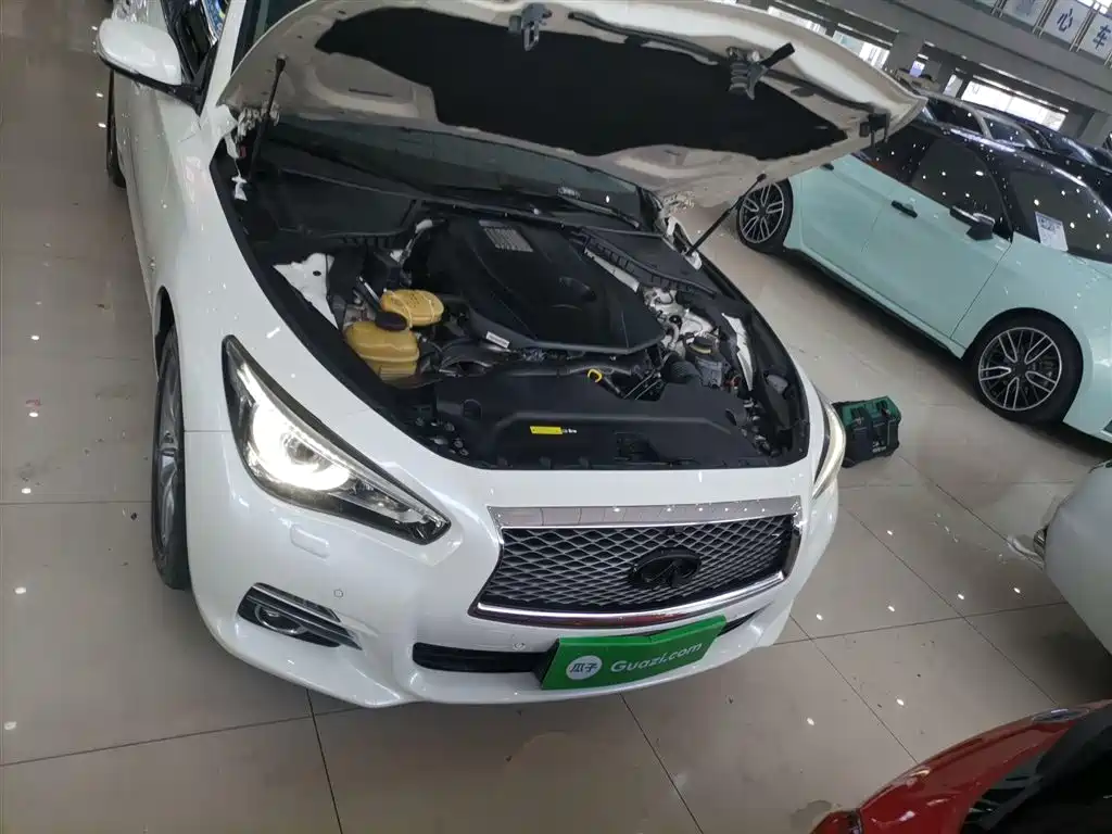 Infiniti Q50L 2015 — фото 21