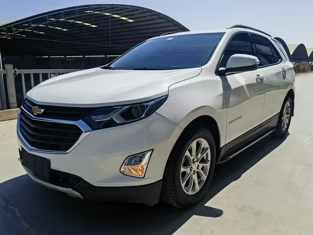 Chevrolet Equinox 2018 — фото 1