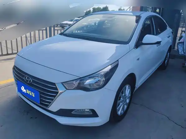 Hyundai Verna 2016