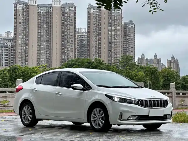 Kia K3 2016
