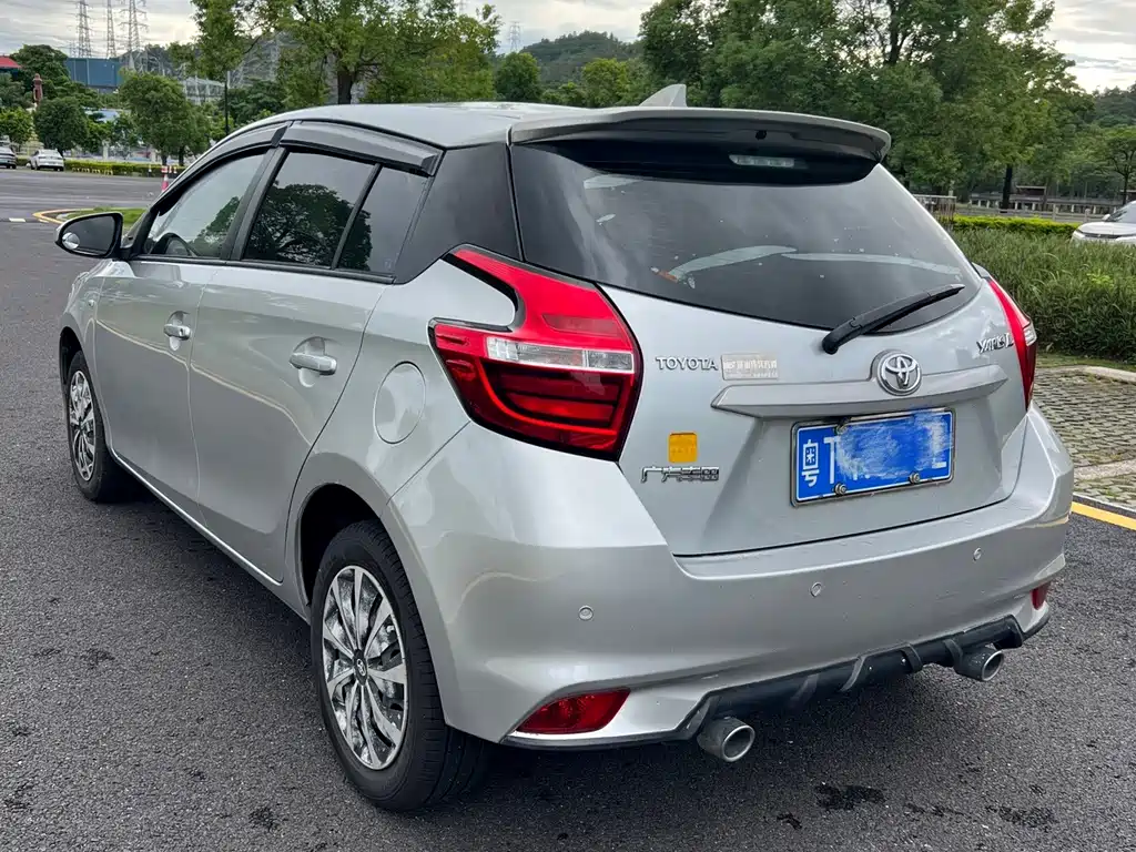 Toyota Yaris L 2019 — фото 2