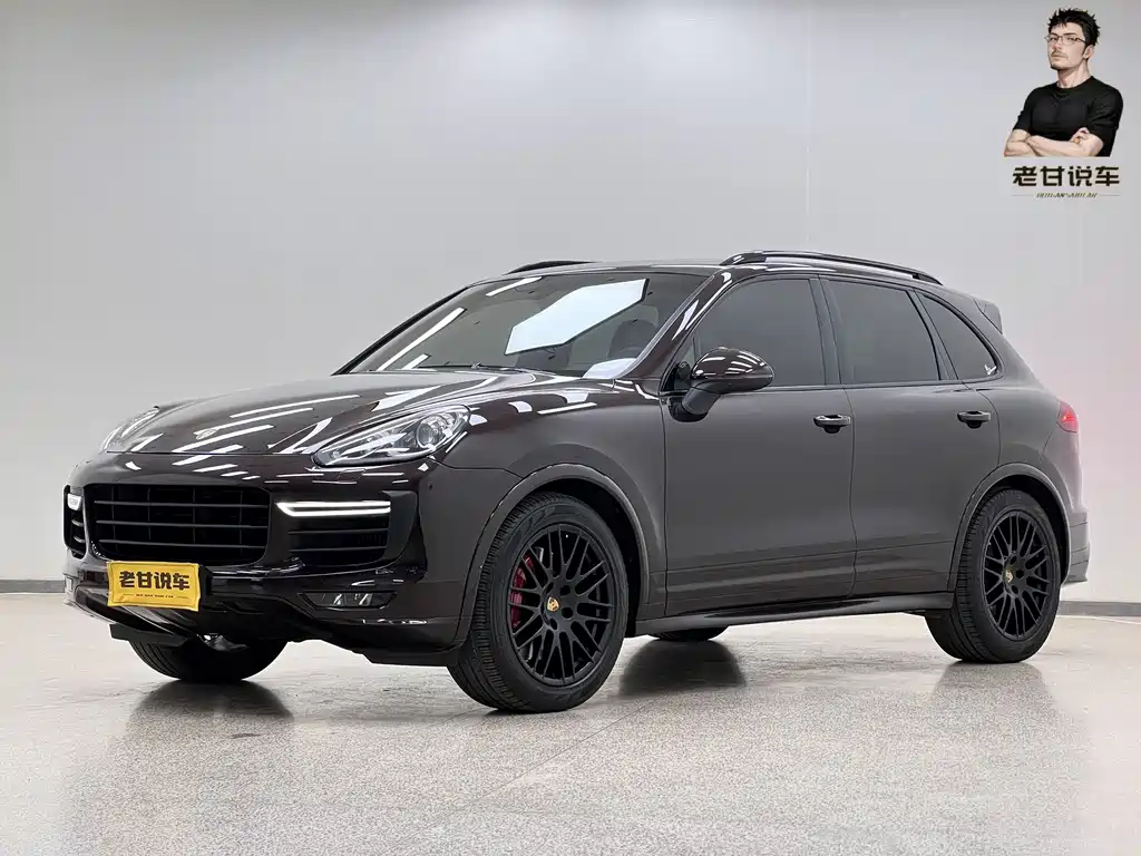 Porsche Cayenne 2016 — фото 1