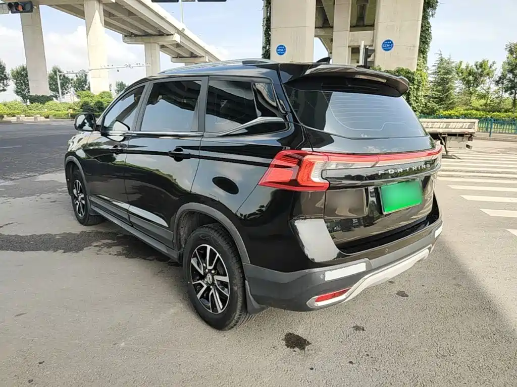 Dongfeng Fengxing T5 2021 — фото 5