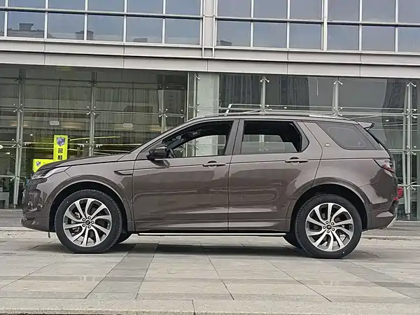 Land Rover Discovery Sport 2022