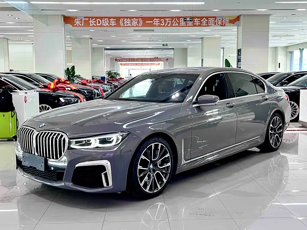 BMW 7 Series 2022 — фото 1
