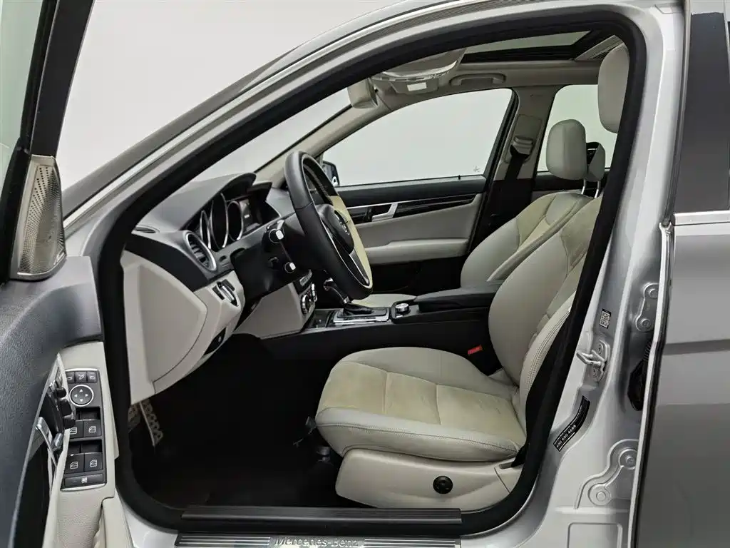 Mercedes-Benz C-Class 2014 — фото 10