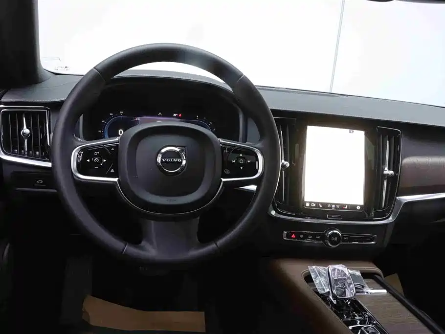 Volvo S90 2024 — фото 29