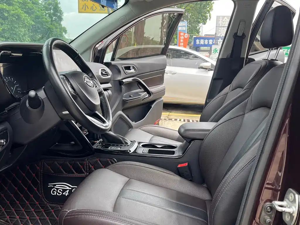 GAC Motor Trumpchi GS4 2018 — фото 14
