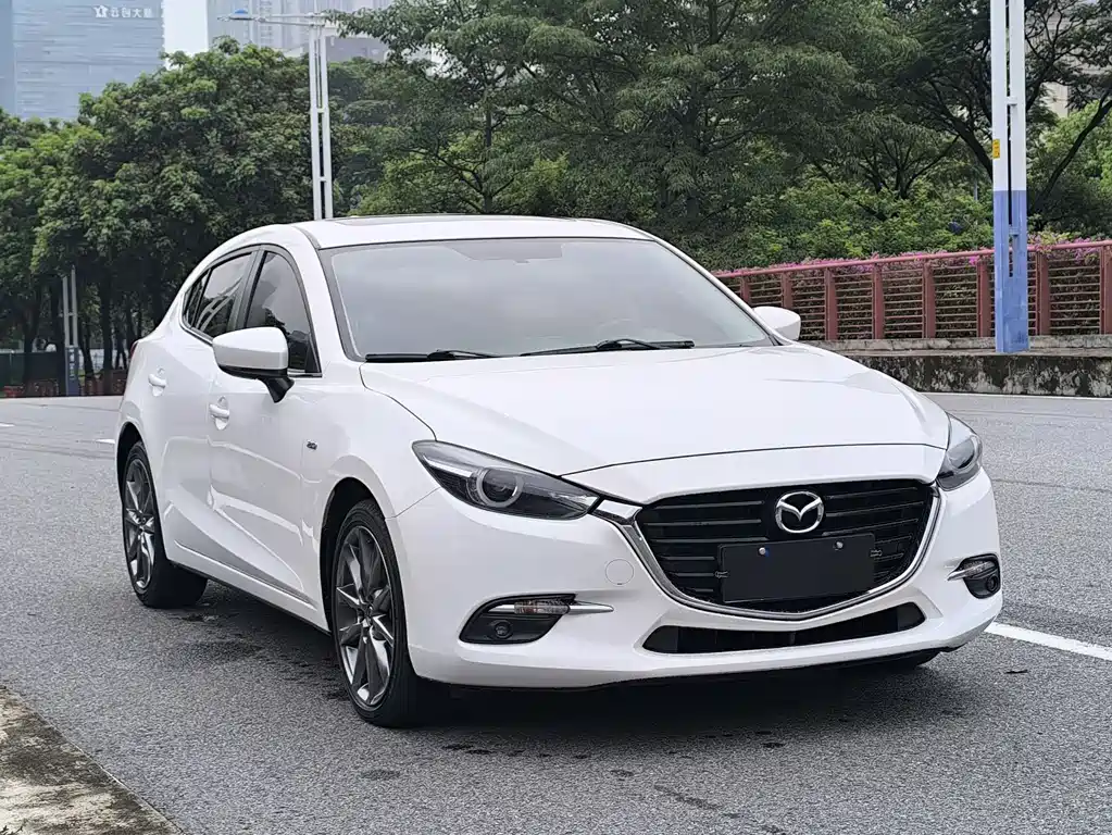 Mazda 3 Axela 2017