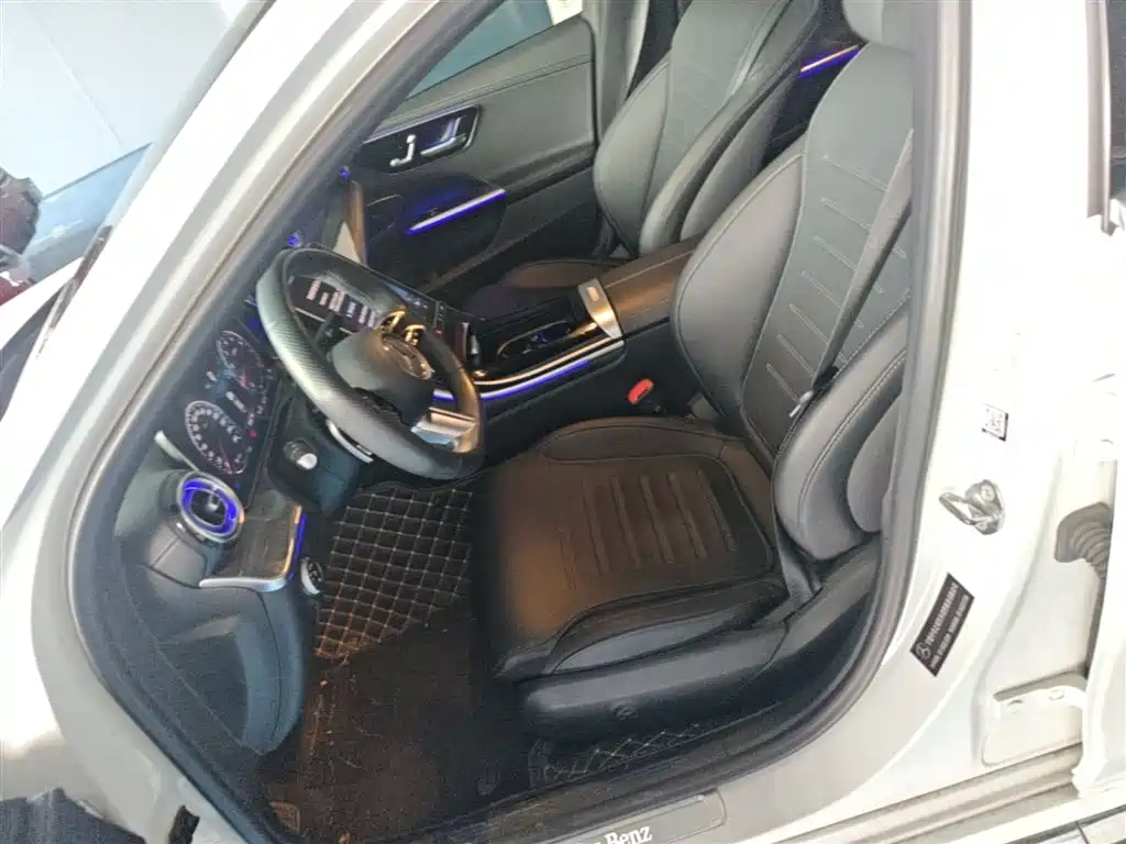 Mercedes-Benz C-Class 2023 — фото 15
