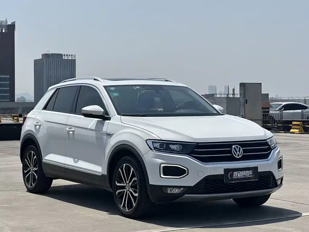 Volkswagen T-Roc 2019 — фото 10