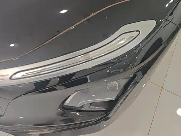 Hongqi E-QM5 2026
