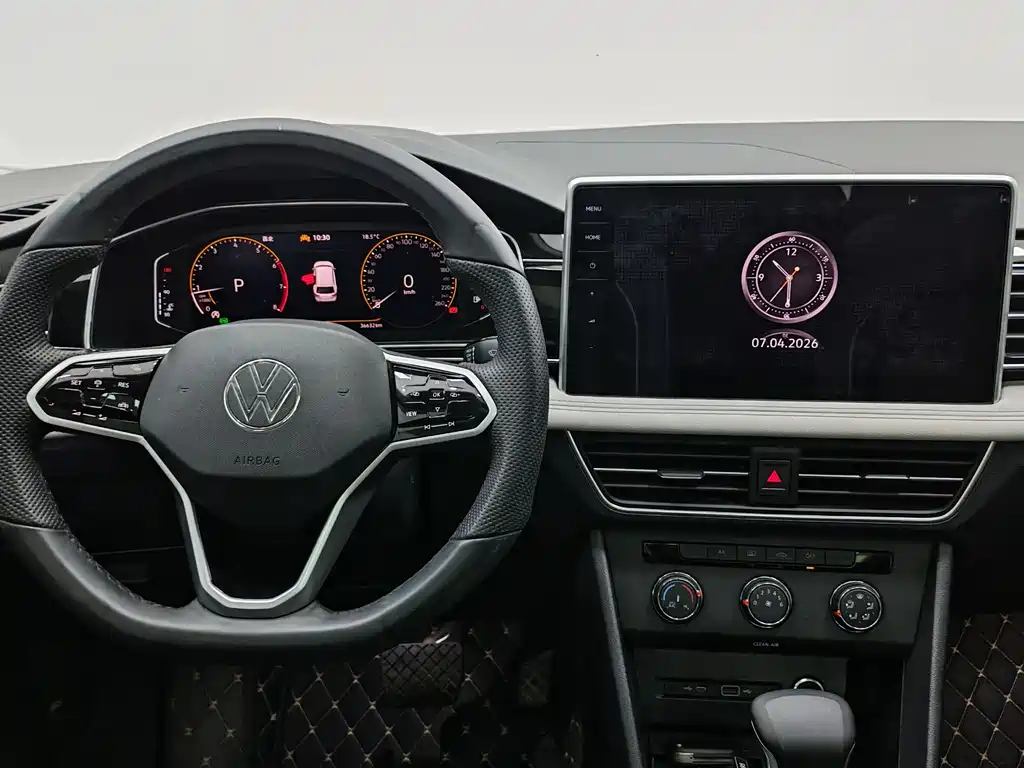 Volkswagen Tiguan L 2023 — фото 12