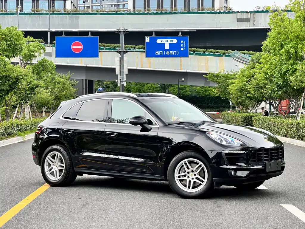 Porsche Macan 2017 — фото 3