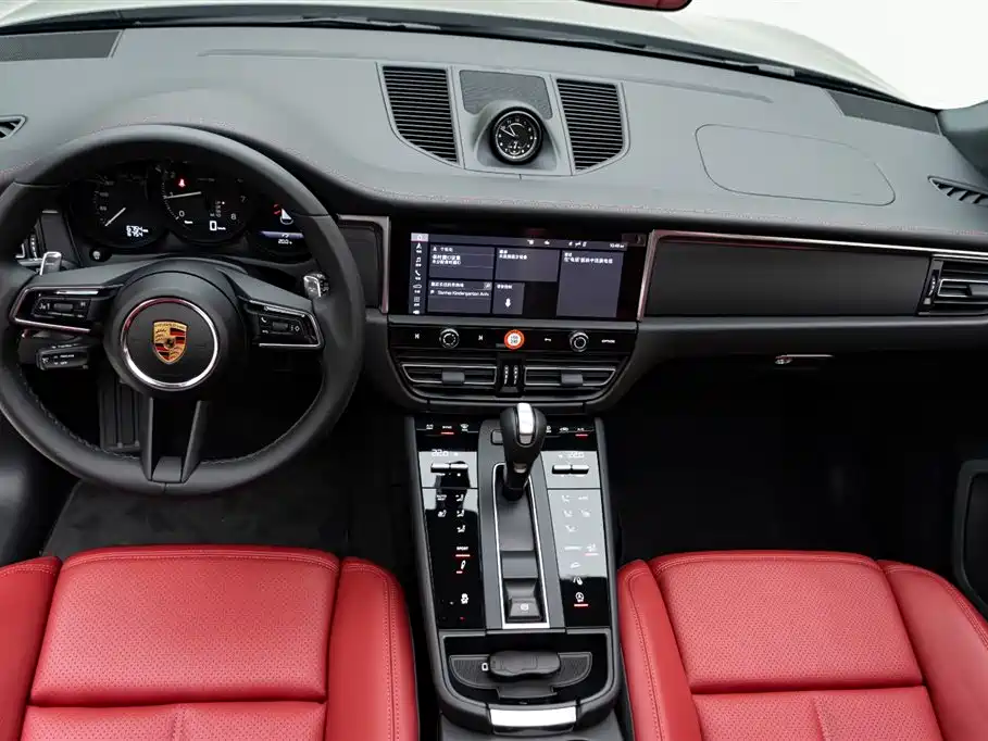 Porsche Macan 2023 — фото 10