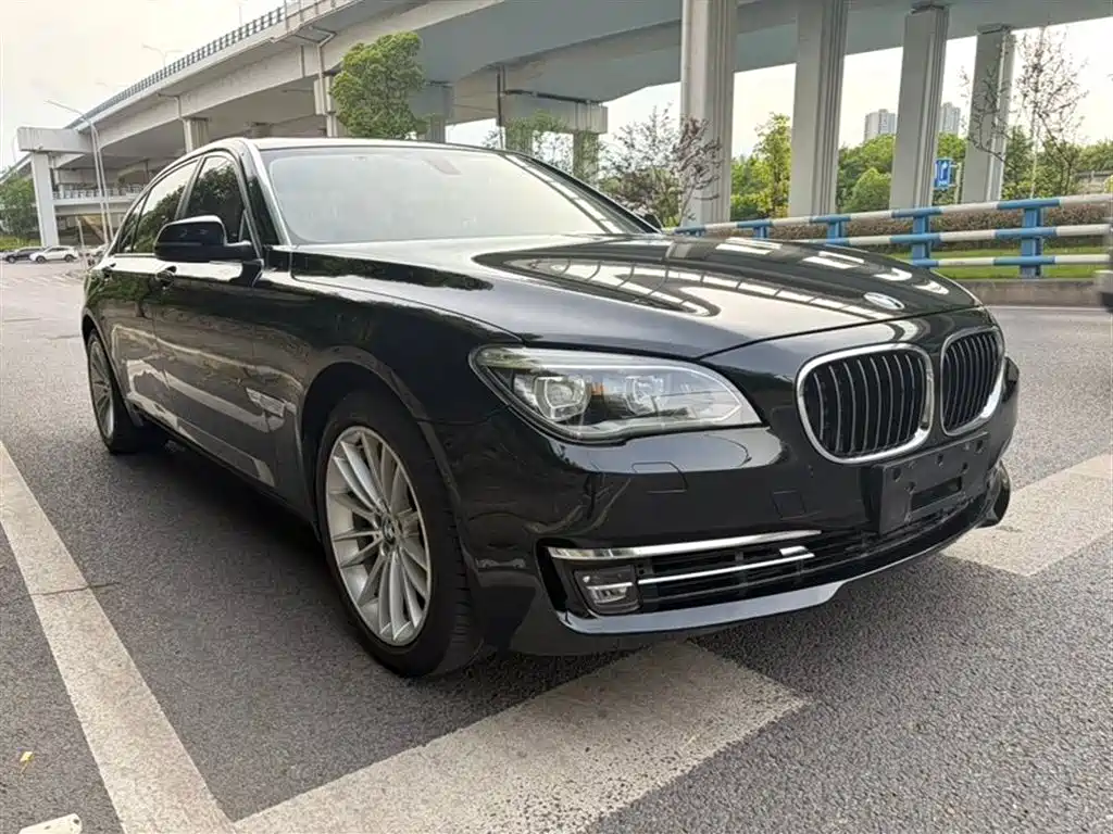 BMW 7 Series 2014 — фото 2
