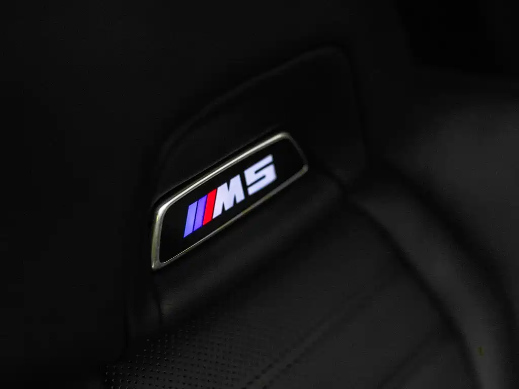 BMW M5 2019 — фото 11