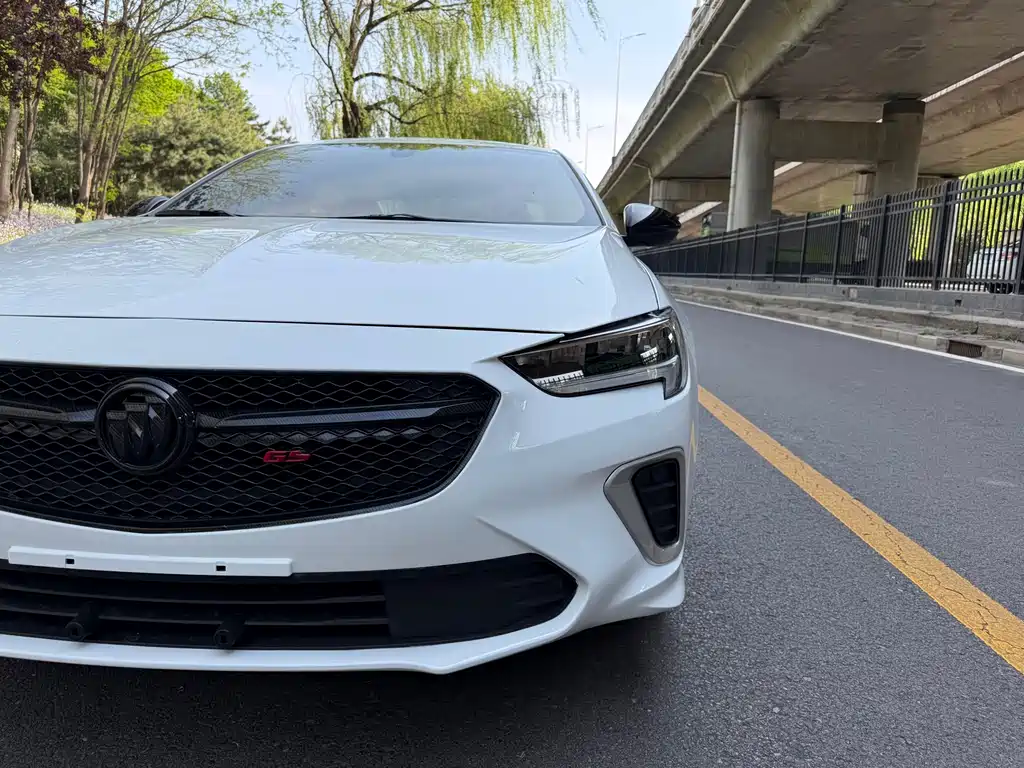 Buick Regal 2020 — фото 13