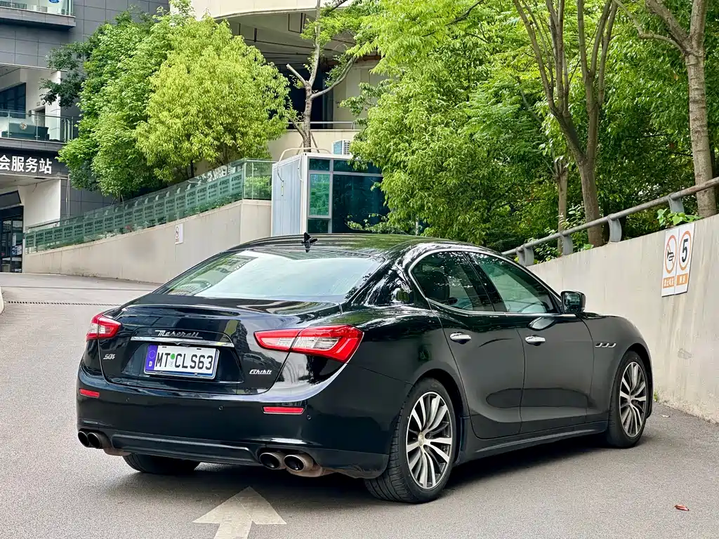 Maserati Ghibli 2014 — фото 12