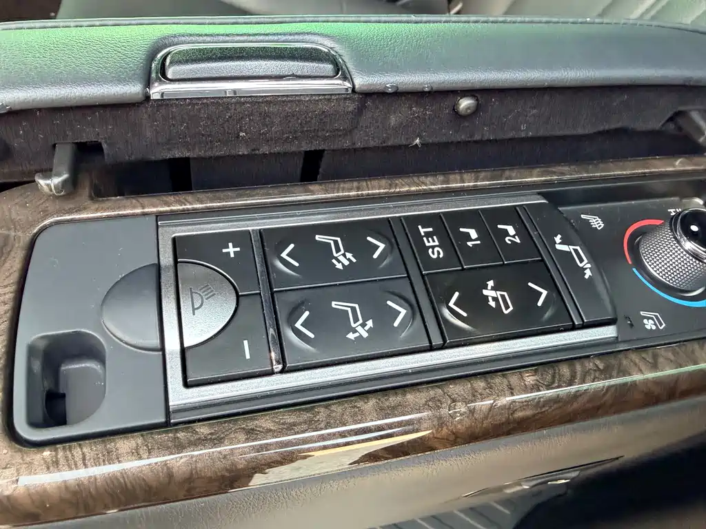 Toyota Alphard 2021 — фото 9