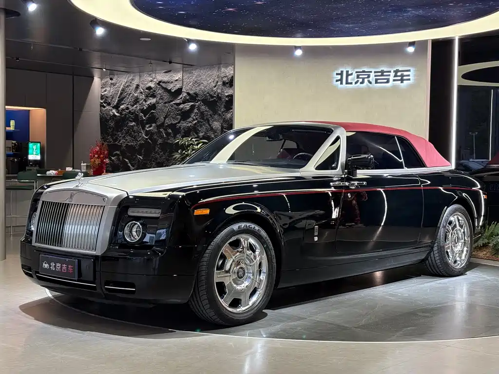 Rolls-Royce Phantom 2007 — фото 1