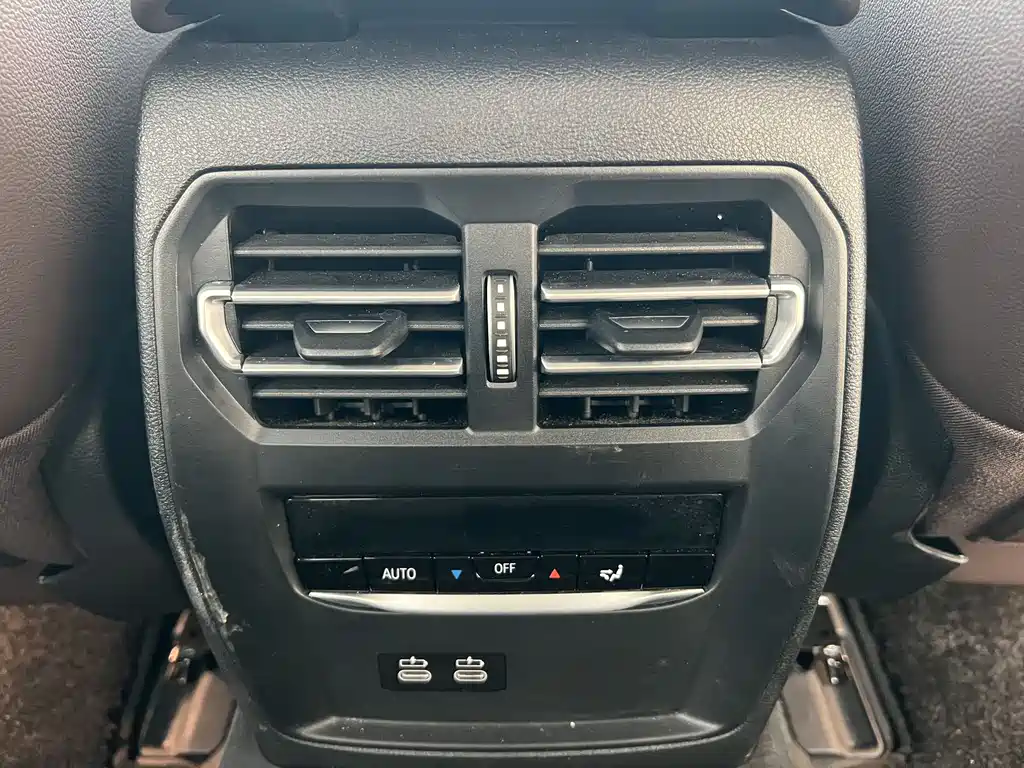 BMW i3 2024