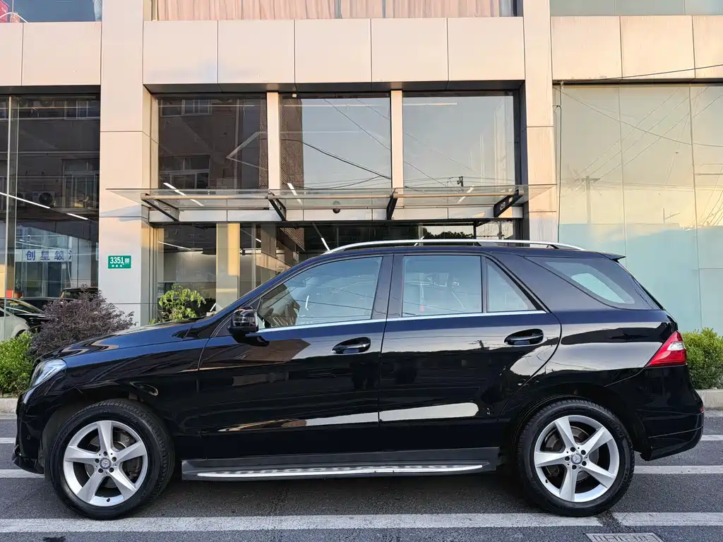 Mercedes-Benz M-Class 2013 — фото 16