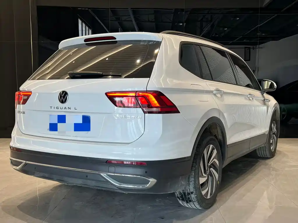 Volkswagen Tiguan L 2022 — фото 4