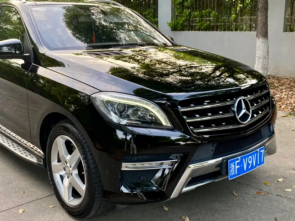 Mercedes-Benz M-Class 2012 — фото 11