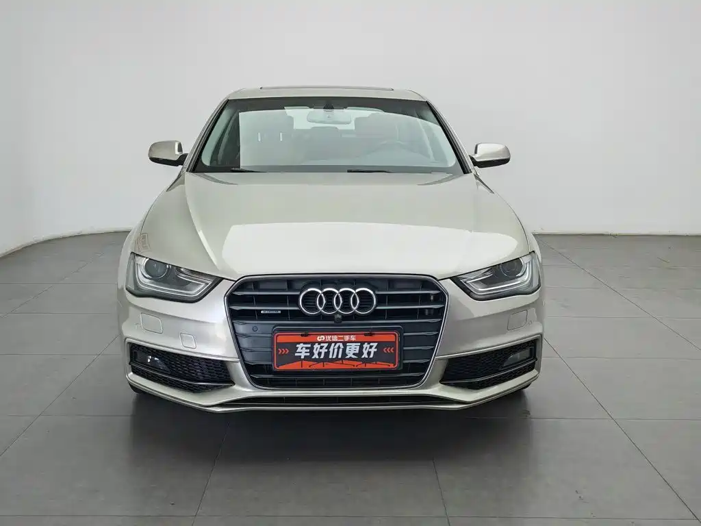Audi A4L 2015