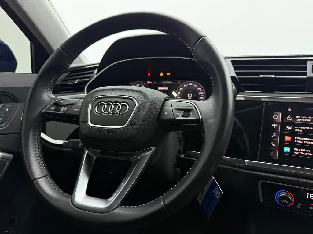 Audi Q3 2022 — фото 13