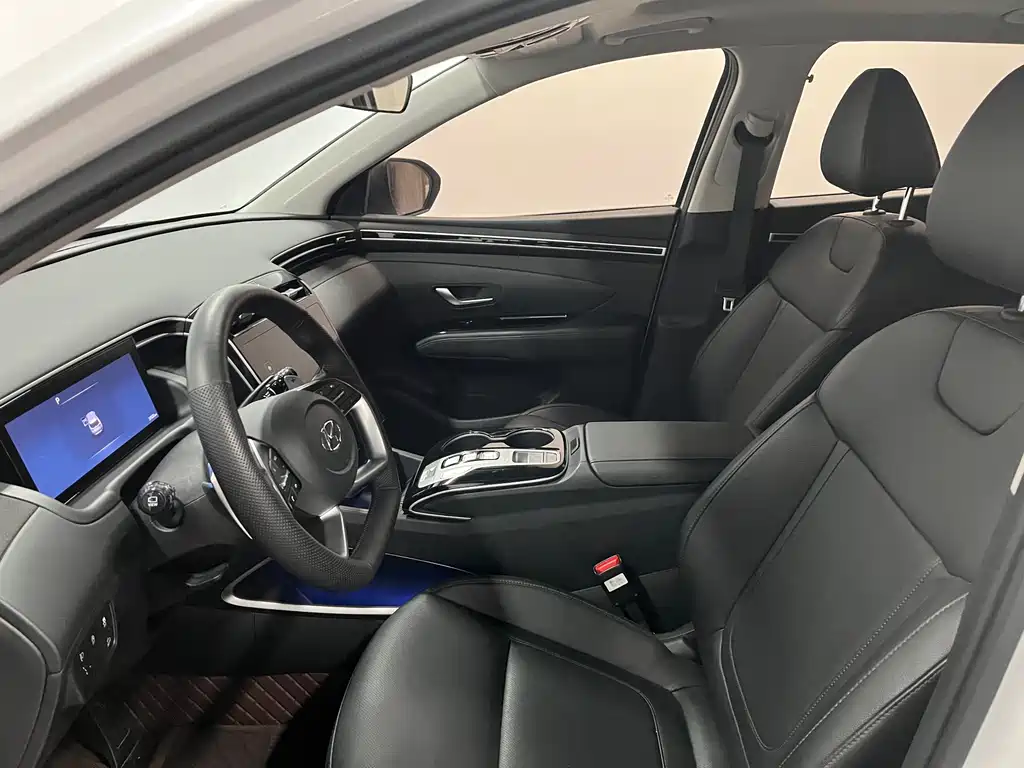 Hyundai Tucson 2023 — фото 12