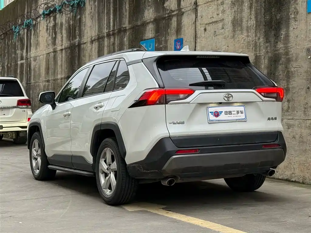 Toyota RAV4 2022