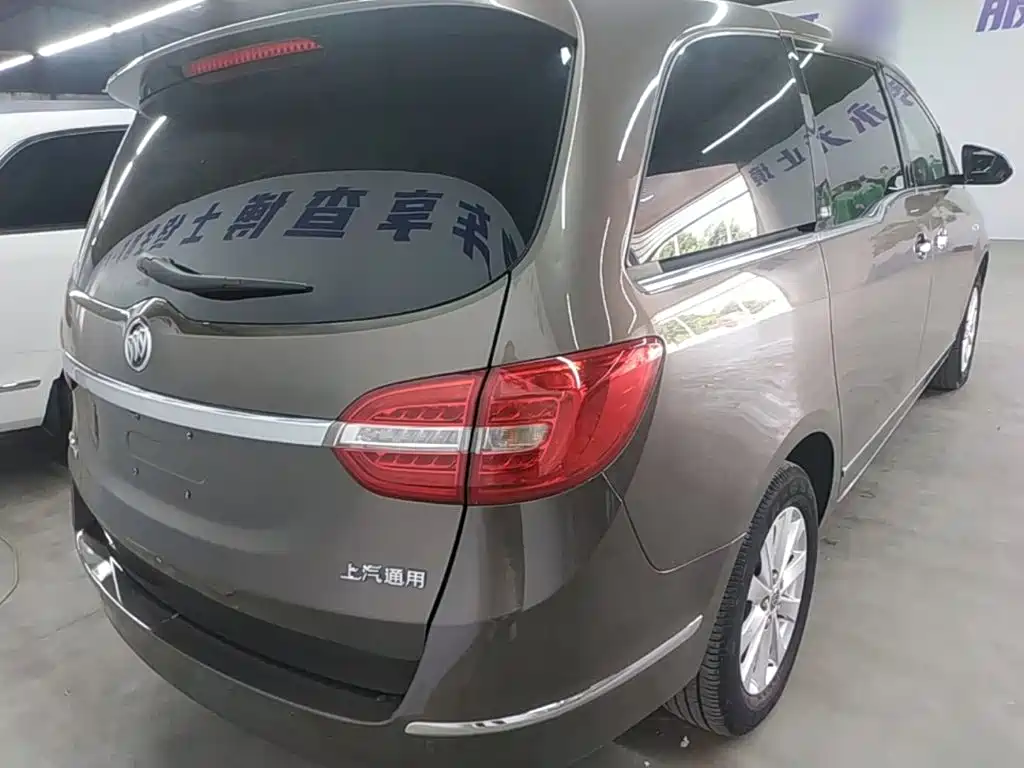 Buick GL8 2019