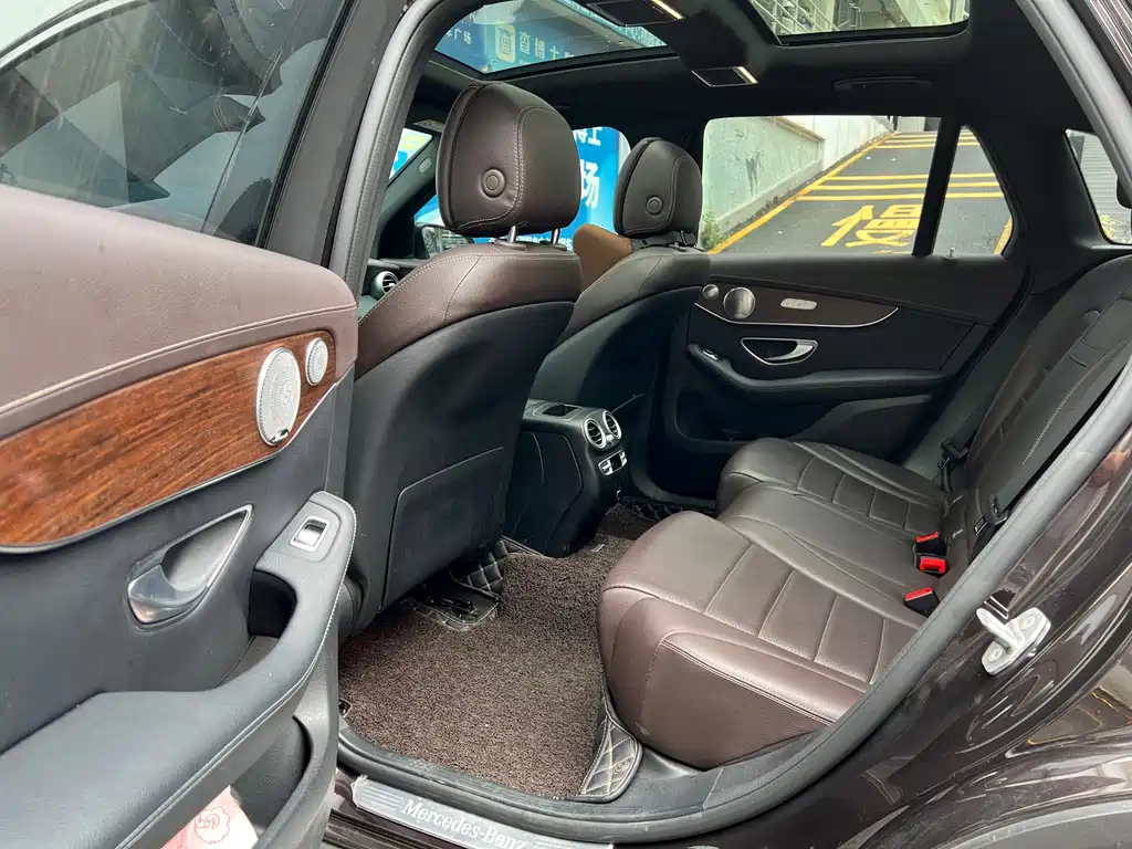 Mercedes-Benz GLC 2021