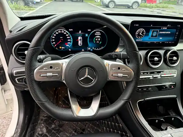 Mercedes-Benz C-Class 2021